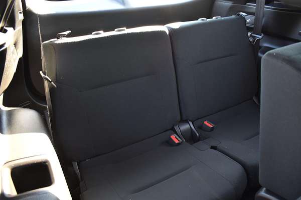 2024 Mitsubishi Outlander ES ZM