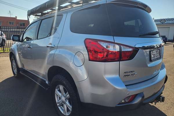 2014 Isuzu MU-X LS-T