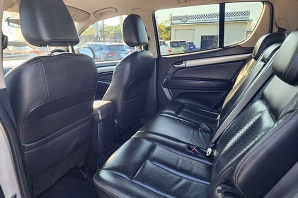 2014 Isuzu MU-X LS-T