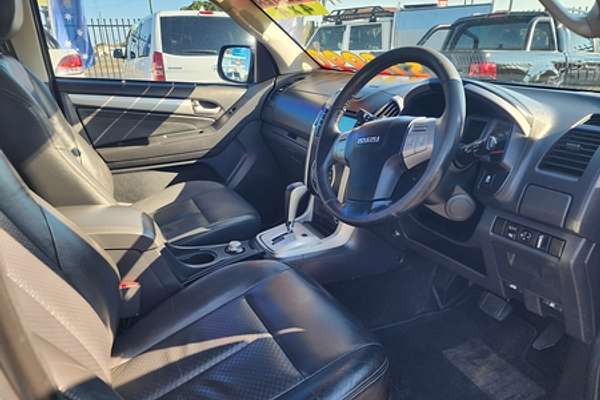 2014 Isuzu MU-X LS-T