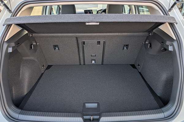 2025 Volkswagen Golf 110TSI Life 8.5