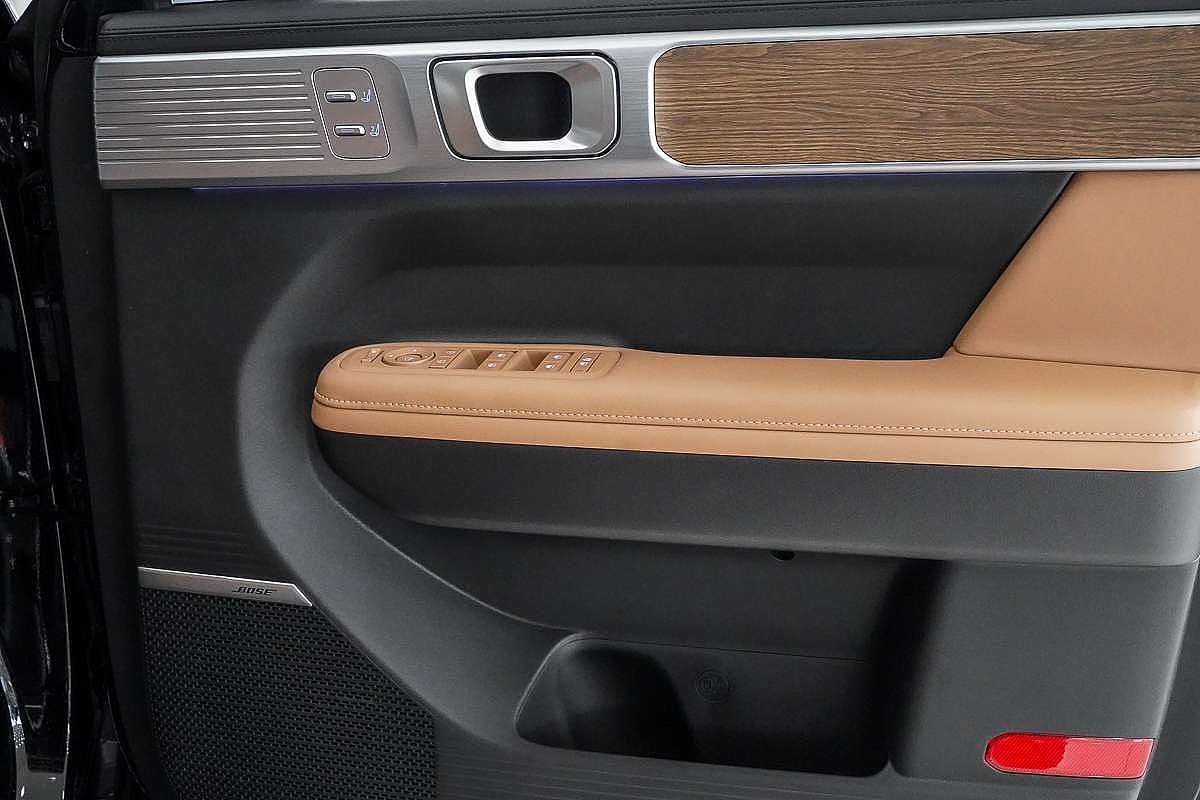 2025 Hyundai Santa Fe Calligraphy MX5.V2