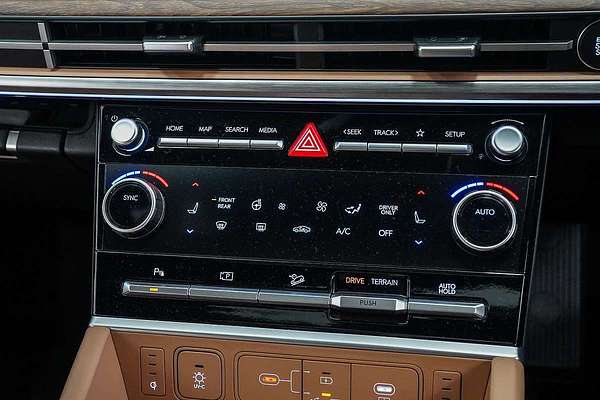 2025 Hyundai Santa Fe Calligraphy MX5.V2