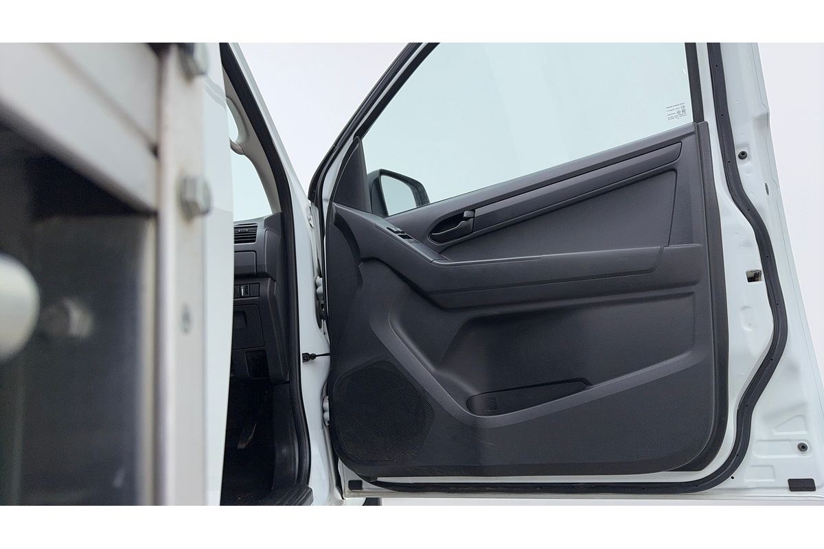 2019 Isuzu D-MAX SX High Ride Rear Wheel Drive