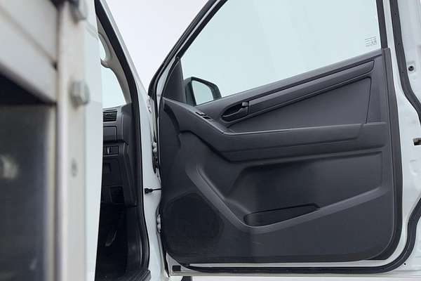 2019 Isuzu D-MAX SX High Ride Rear Wheel Drive