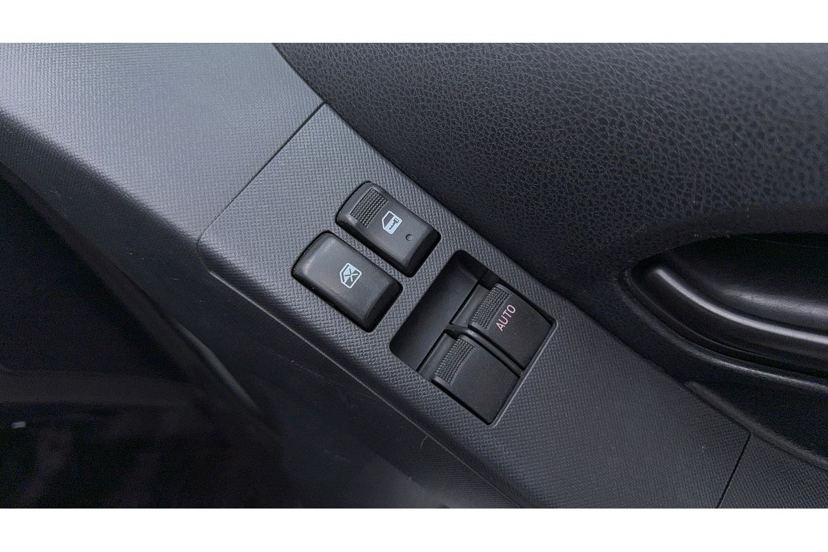 2019 Isuzu D-MAX SX High Ride Rear Wheel Drive