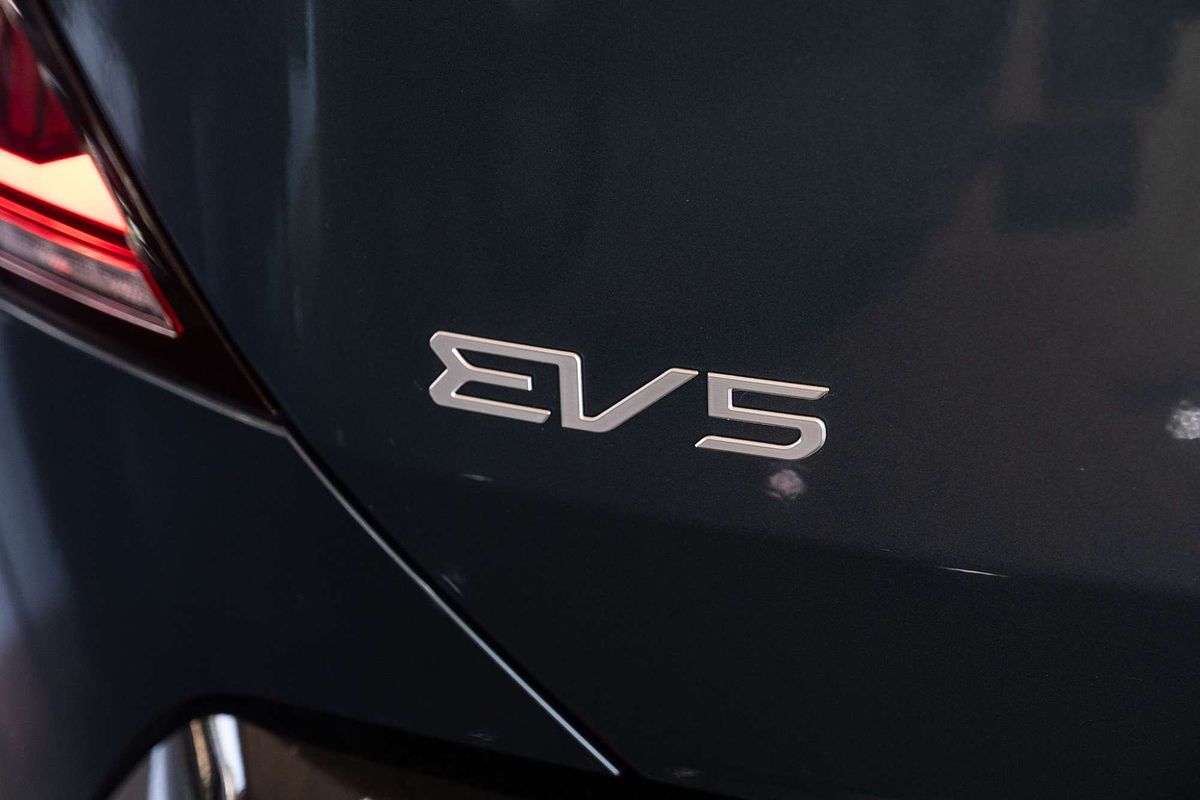 2025 Kia EV5 Earth OVc