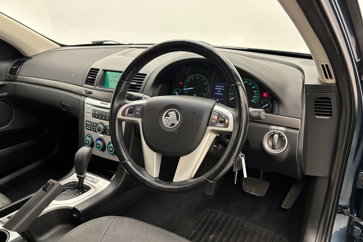 2010 HOLDEN COMMODORE INTERNATIONAL 6 SP AUTOMATIC 4D SEDAN V6