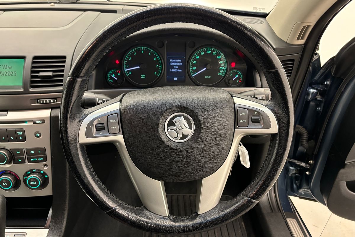 2010 HOLDEN COMMODORE INTERNATIONAL 6 SP AUTOMATIC 4D SEDAN V6