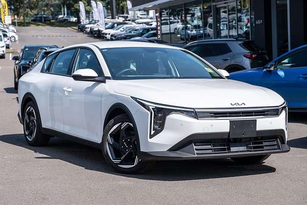 2024 Kia K4 Sport+ CL4m