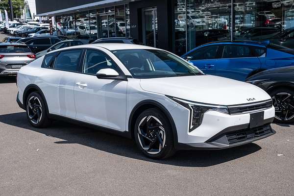 2024 Kia K4 Sport+ CL4m