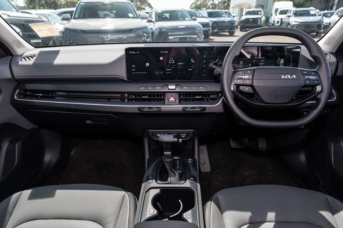 2024 Kia K4 Sport+ CL4m