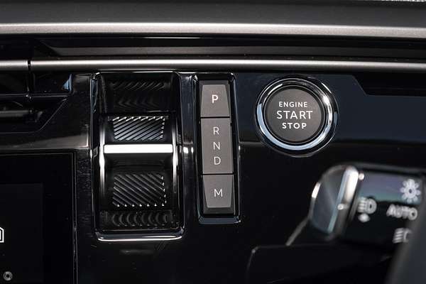 2025 Peugeot 5008 GT Premium Hybrid P74