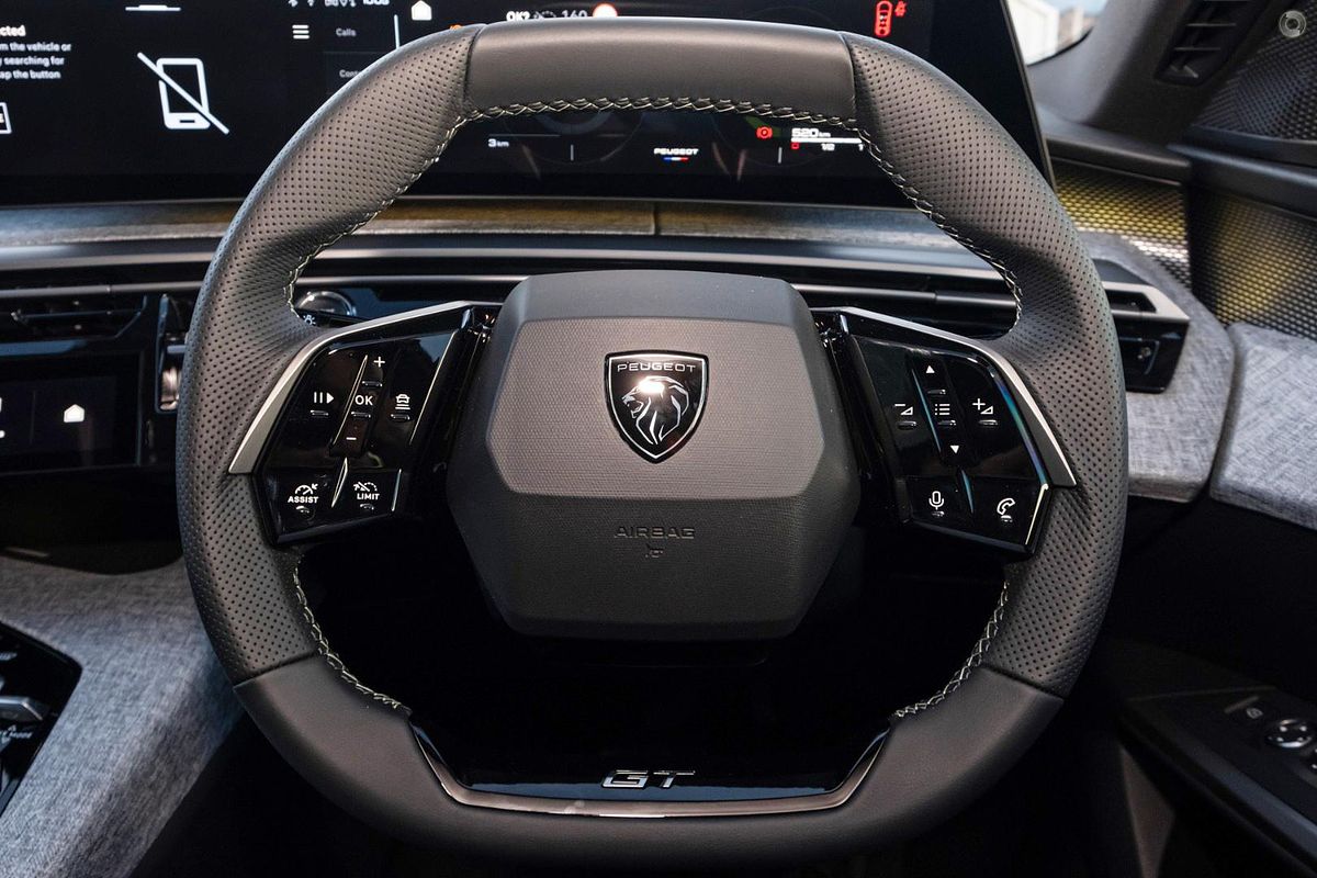 2025 Peugeot 5008 GT Premium Hybrid P74