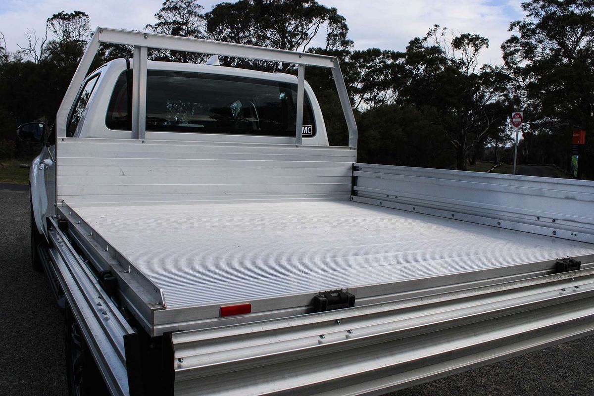 2024 Toyota Hilux SR 48V GUN126R 4X4