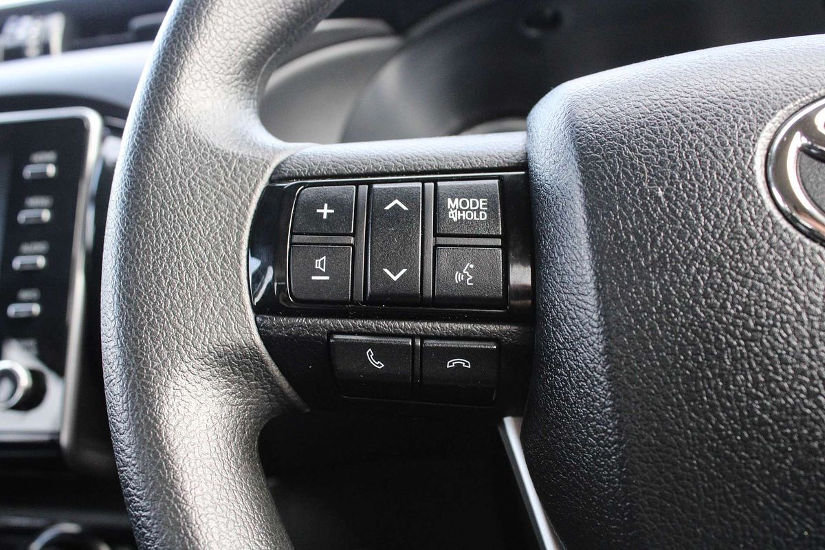 2024 Toyota Hilux SR 48V GUN126R 4X4