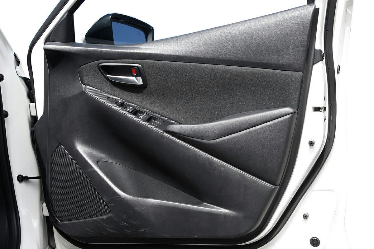 2025 Mazda 2 G15 Evolve DJ Series