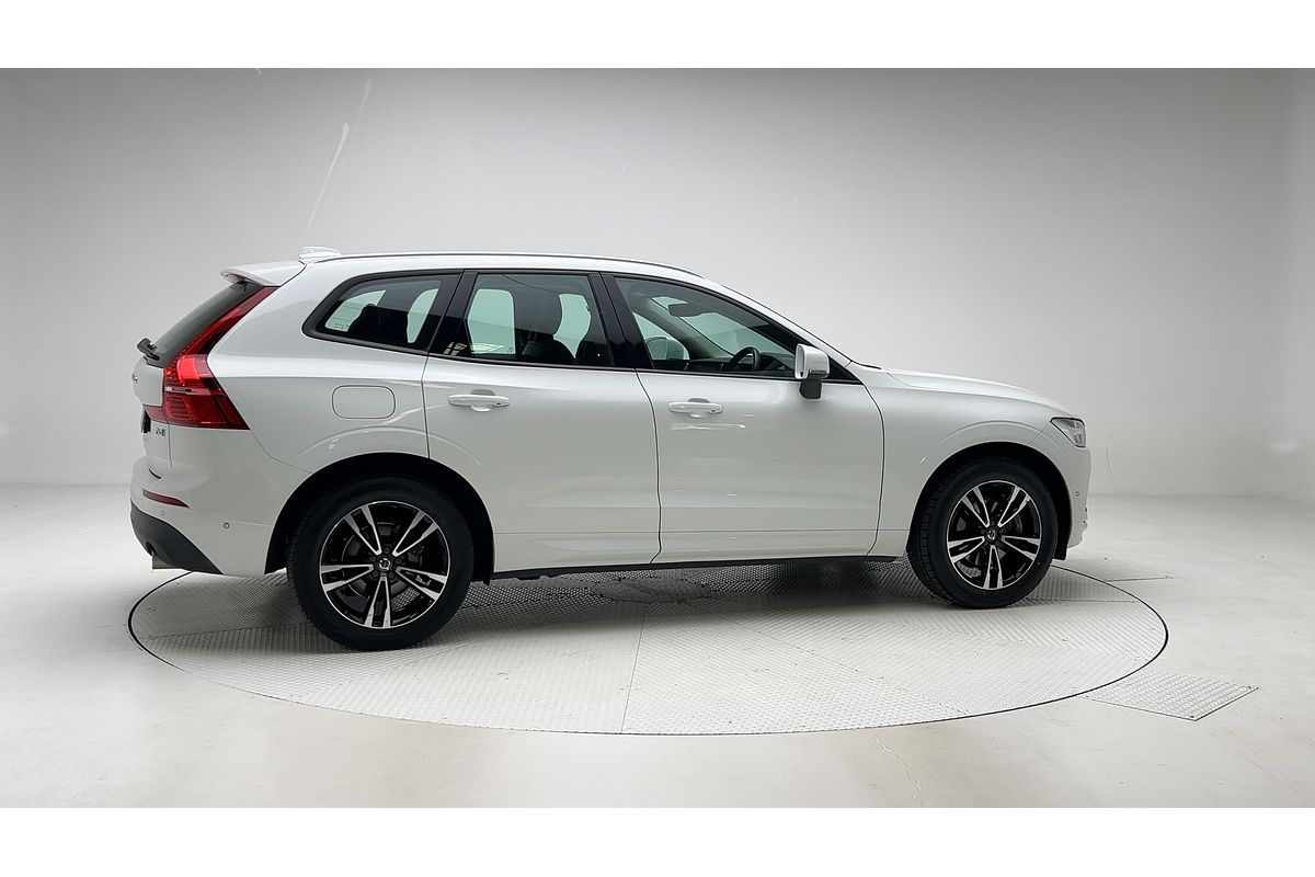 2019 Volvo XC60 D4 Momentum