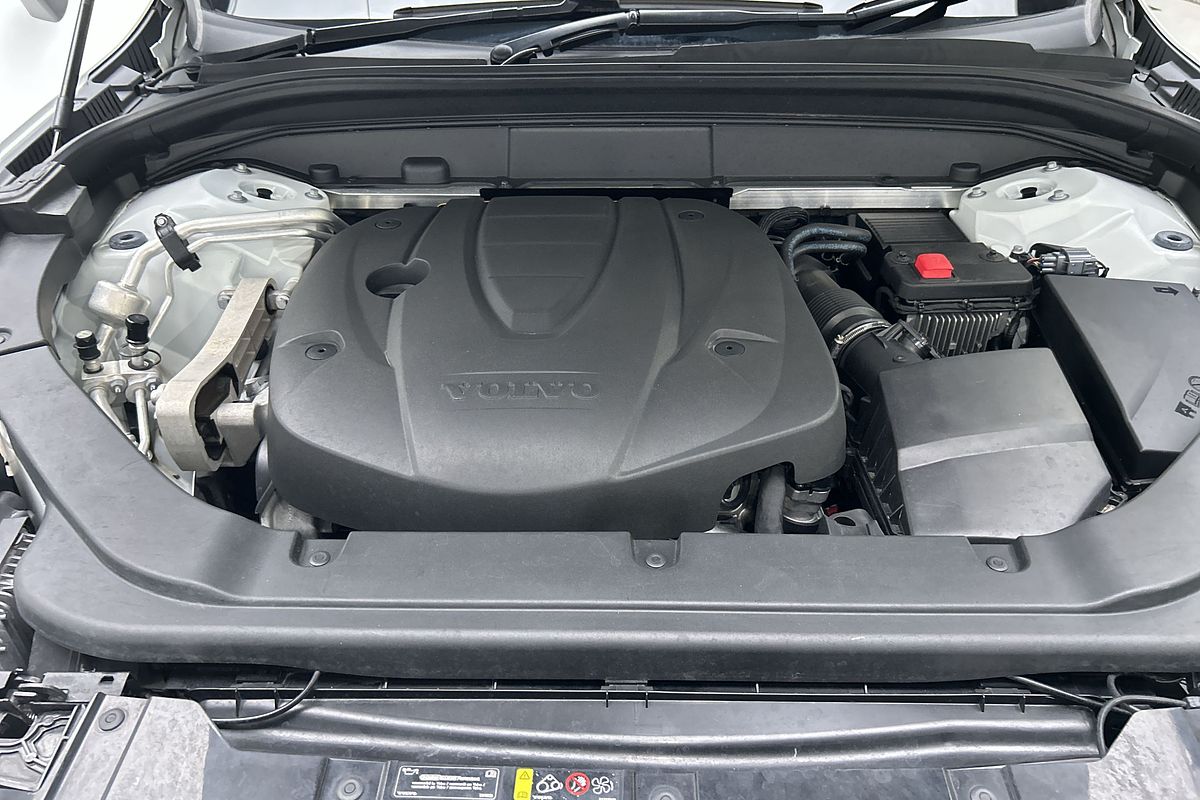 2019 Volvo XC60 D4 Momentum