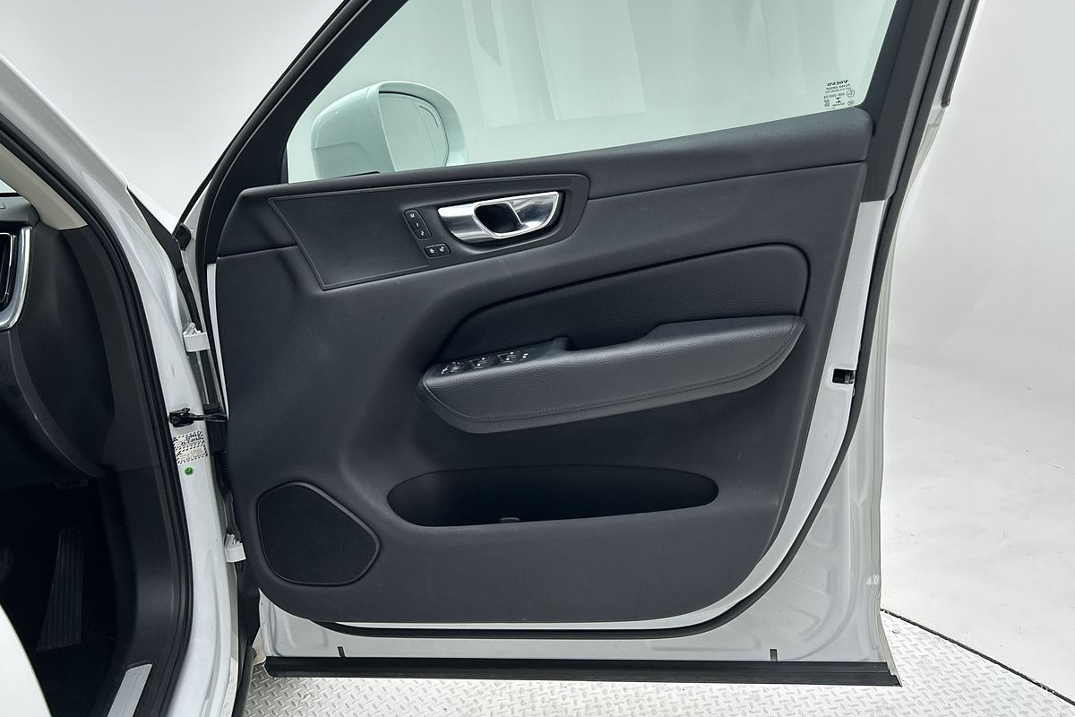 2019 Volvo XC60 D4 Momentum