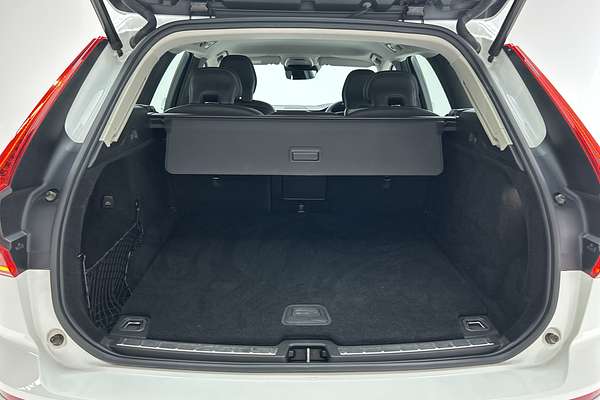 2019 Volvo XC60 D4 Momentum