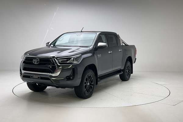 2021 Toyota Hilux SR5 GUN126R 4X4