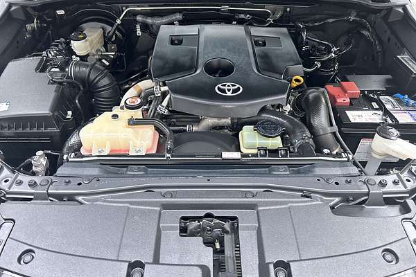 2021 Toyota Hilux SR5 GUN126R 4X4