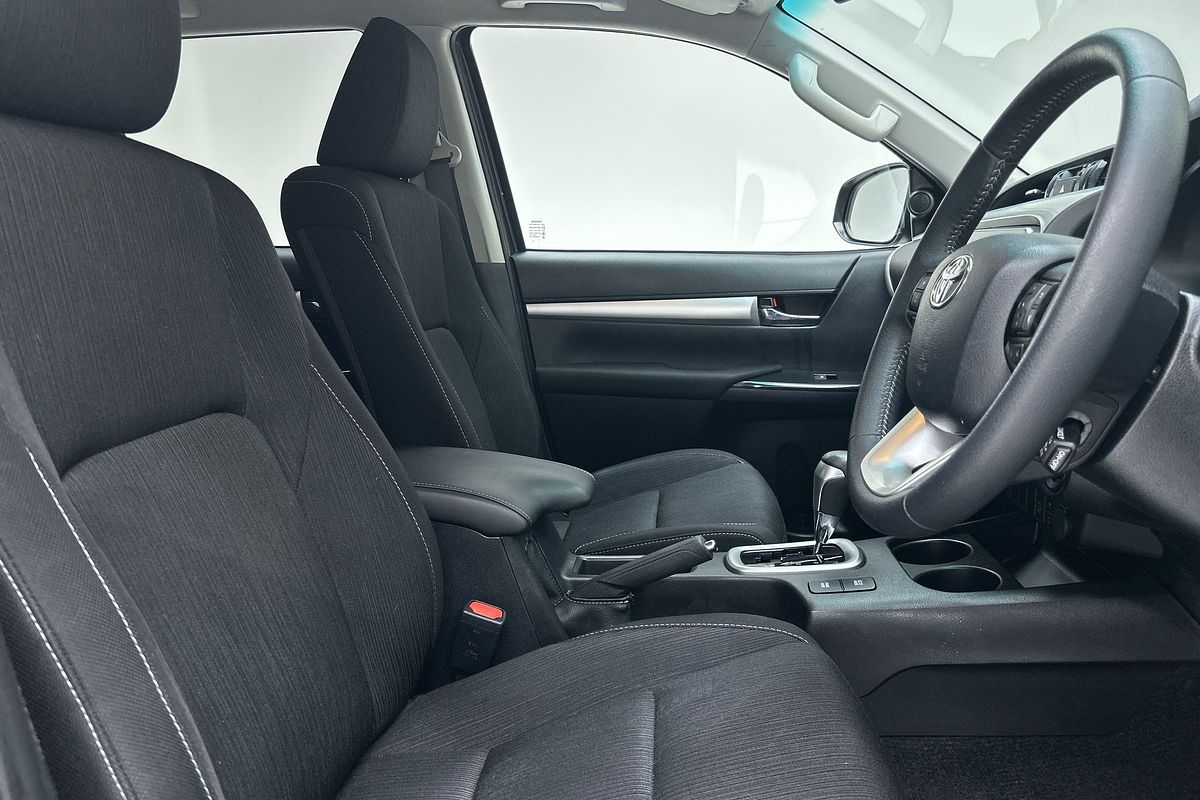 2021 Toyota Hilux SR5 GUN126R 4X4