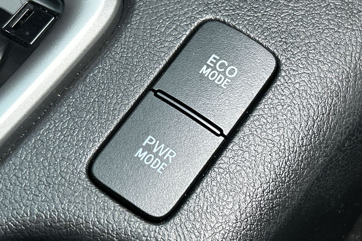2021 Toyota Hilux SR5 GUN126R 4X4