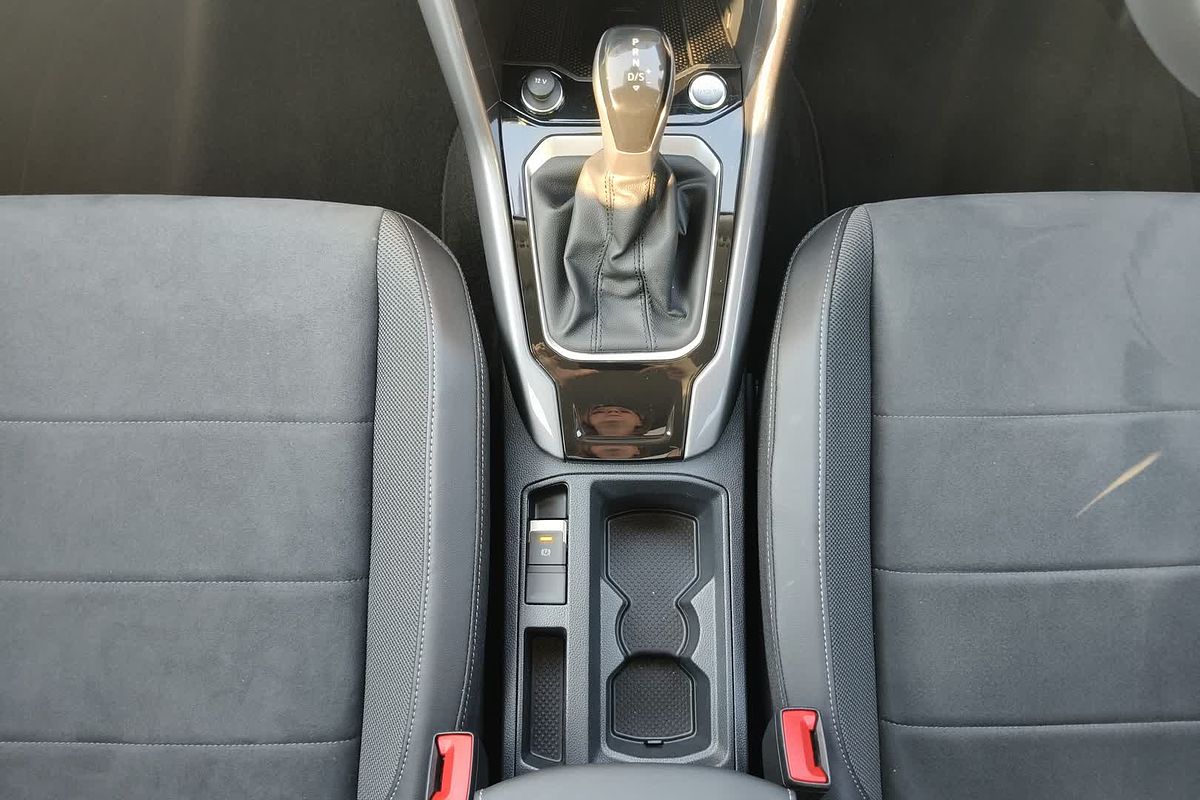 2022 Volkswagen T-Roc 110TSI Style D11
