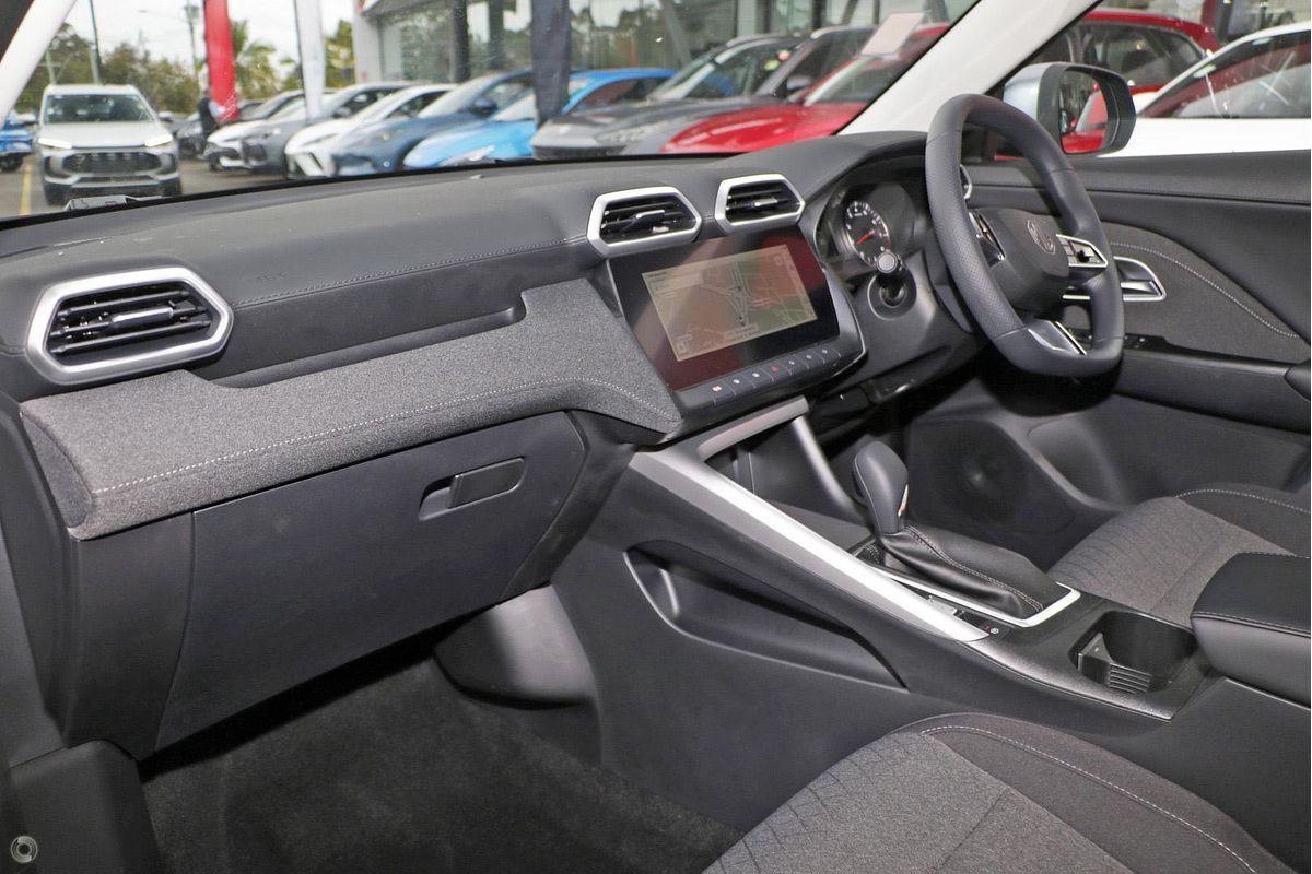 2025 MG ZS