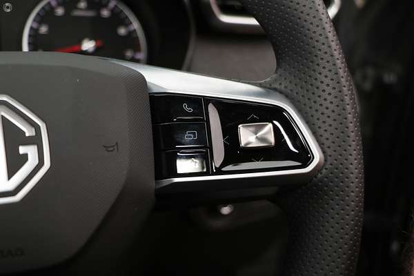 2025 MG ZS