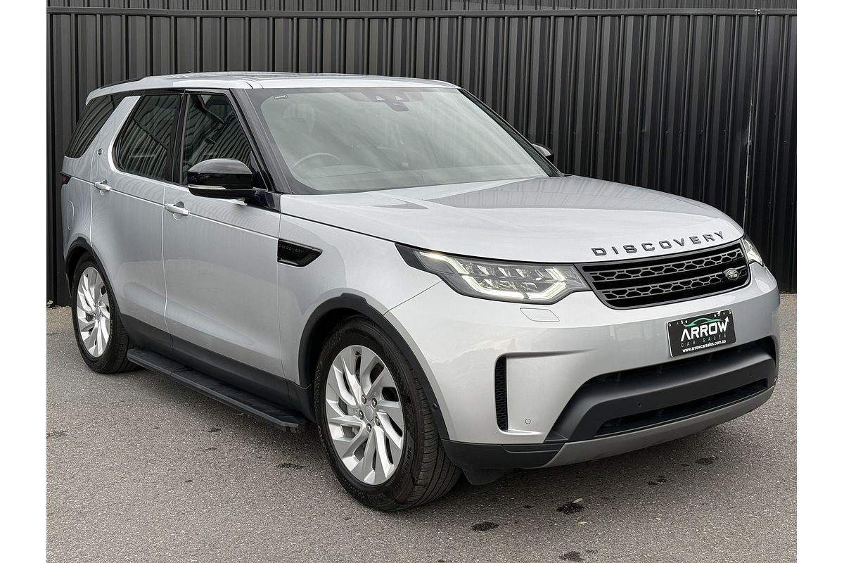 2019 Land Rover Discovery SD6 SE Series 5