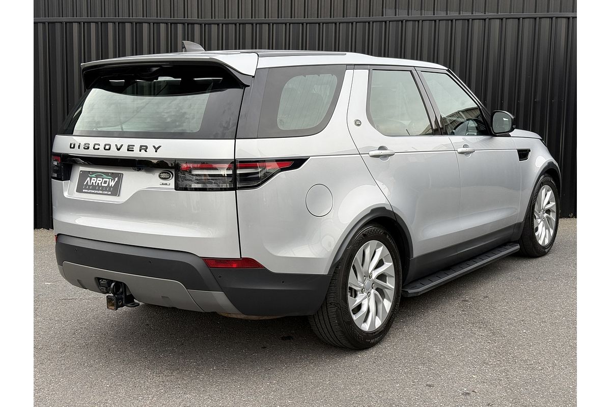 2019 Land Rover Discovery SD6 SE Series 5