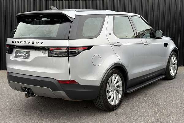 2019 Land Rover Discovery SD6 SE Series 5