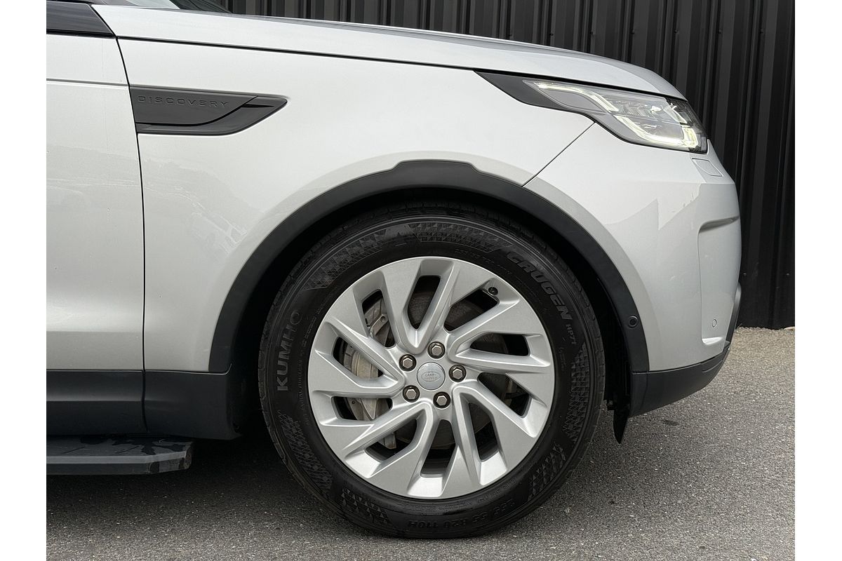 2019 Land Rover Discovery SD6 SE Series 5