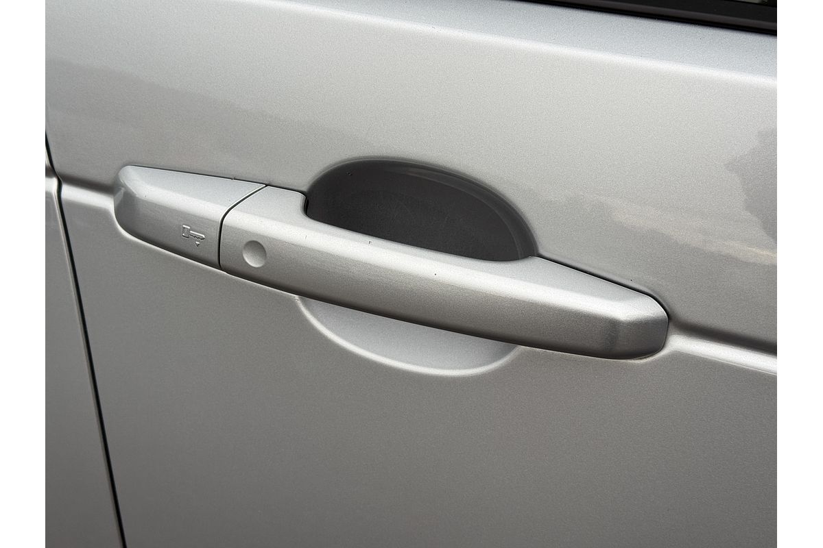 2019 Land Rover Discovery SD6 SE Series 5