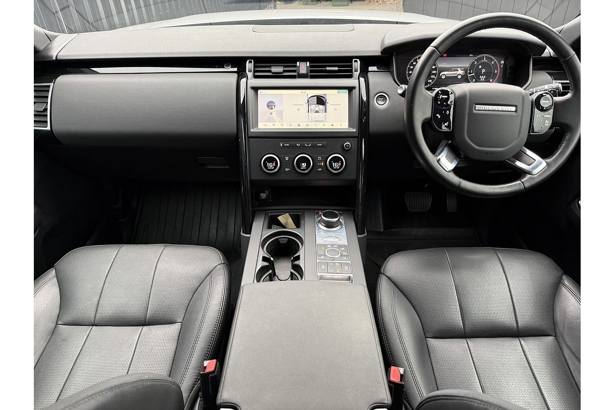 2019 Land Rover Discovery SD6 SE Series 5