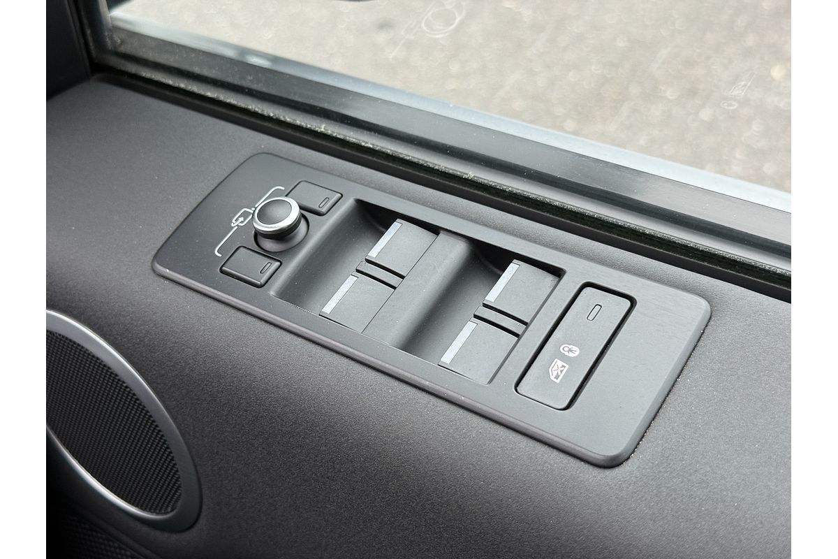 2019 Land Rover Discovery SD6 SE Series 5