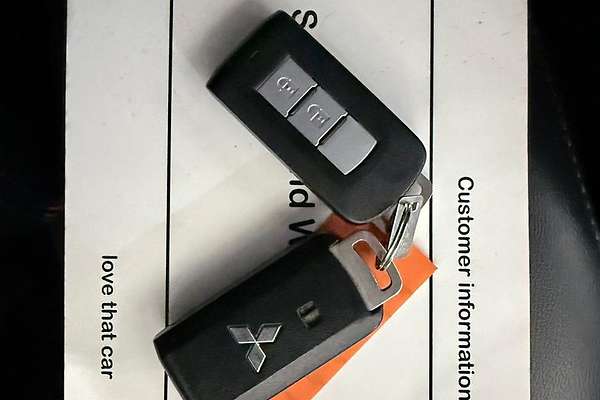 2016 Mitsubishi Pajero Sport Exceed QE