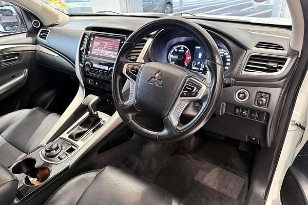 2016 Mitsubishi Pajero Sport Exceed QE