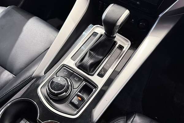 2016 Mitsubishi Pajero Sport Exceed QE