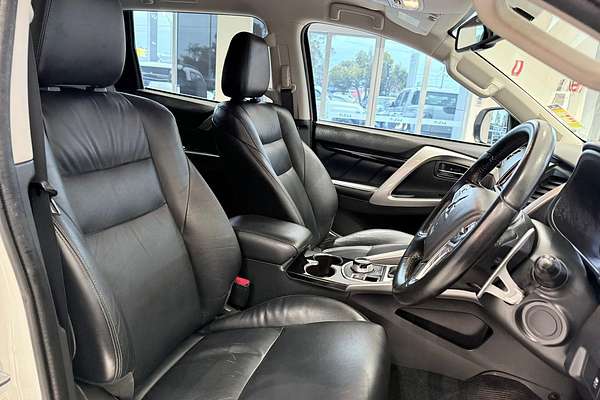 2016 Mitsubishi Pajero Sport Exceed QE