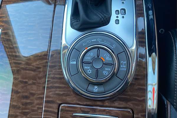 2023 Nissan Patrol Ti-L Y62