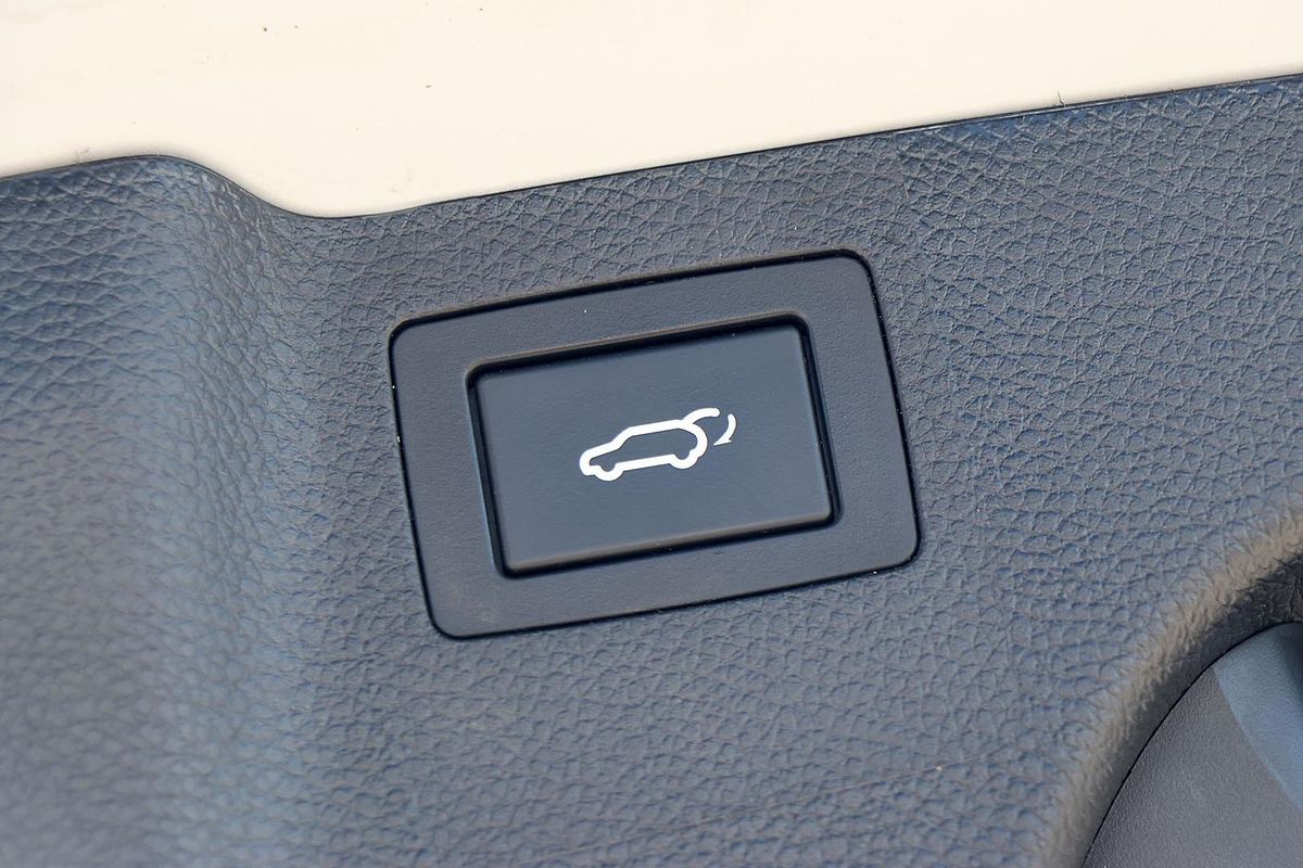 2016 Hyundai Santa Fe Highlander DM3 Series II