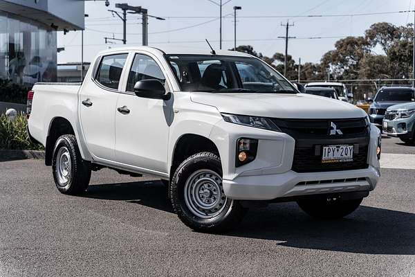 2019 Mitsubishi Triton GLX MR 4X4