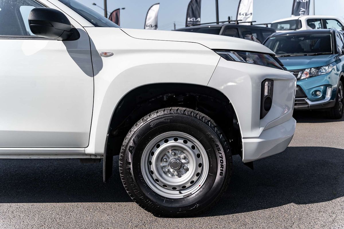 2019 Mitsubishi Triton GLX MR 4X4