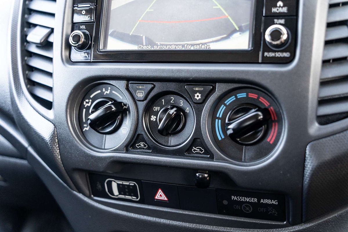 2019 Mitsubishi Triton GLX MR 4X4
