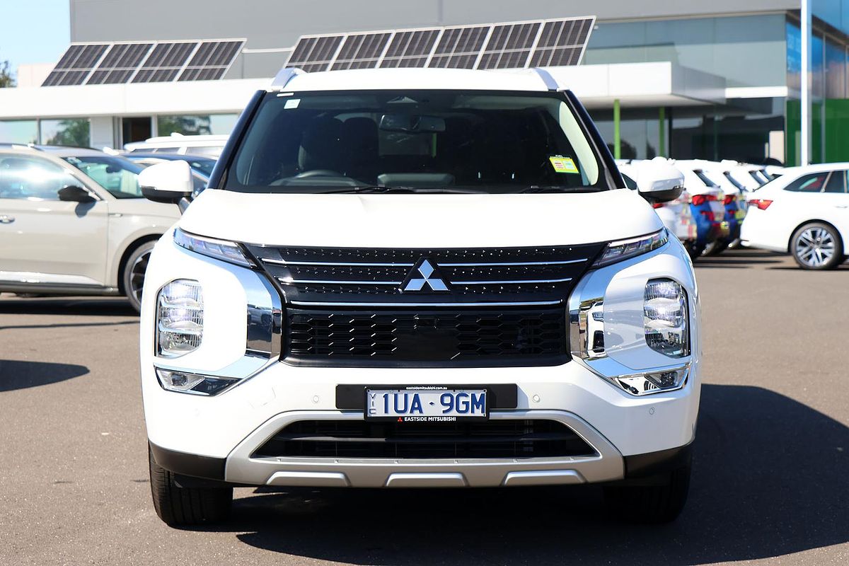 2024 Mitsubishi Outlander LS ZM