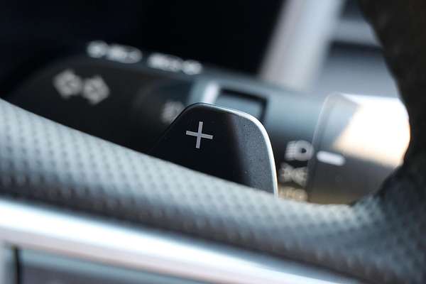 2024 Mitsubishi Outlander LS ZM